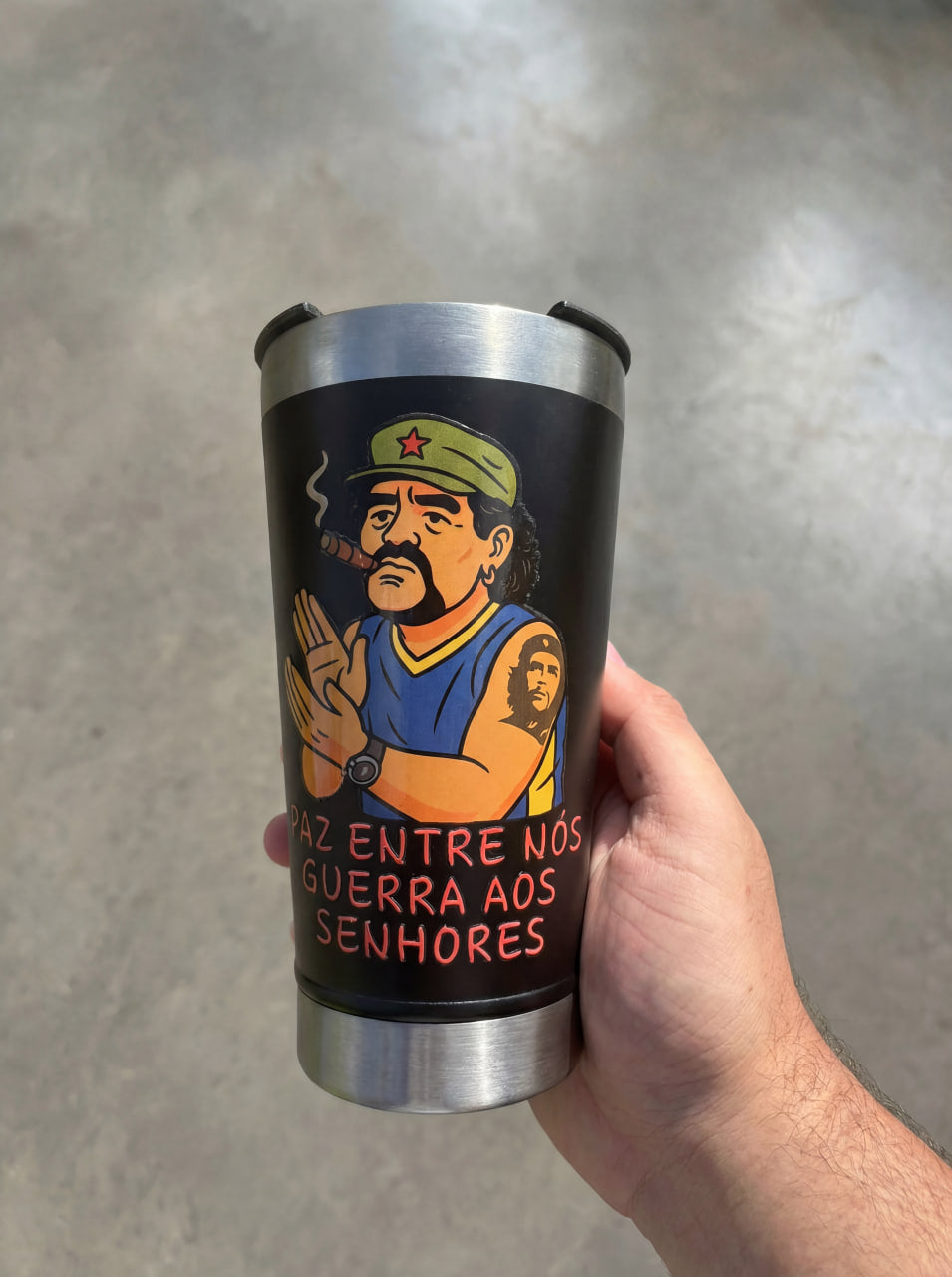 Combo Mão de Deus – Camiseta + Copo Maradona | Marginália